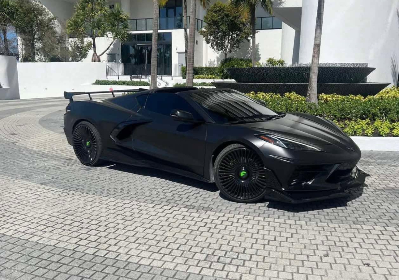 Corvette stingray 2LT view 1